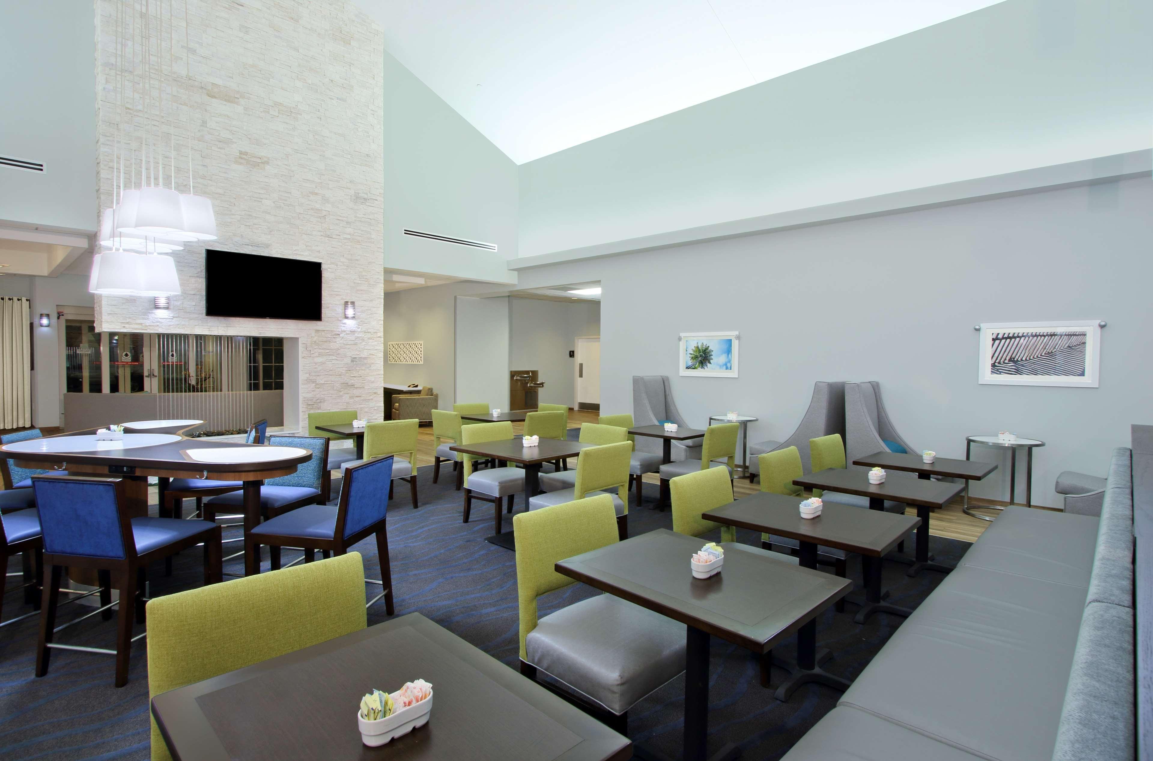 Homewood Suites By Hilton Miami - Airport West Miami Springs Exterior foto